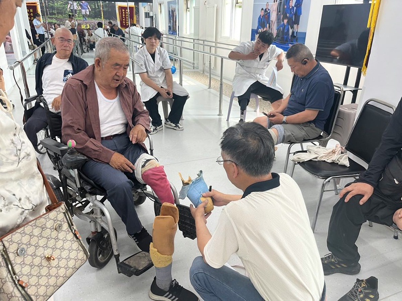 市殘聯攜手恩德萊太原愛心店開展為期三天的假肢適配活動